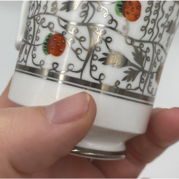 Royal Chelsea Teacup & Saucer 2242A Strawberries Silver - Picture 9 of 12